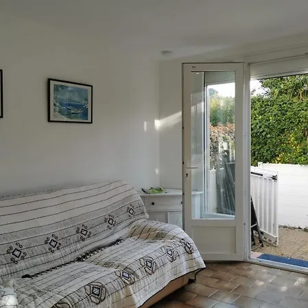 Villa Canaris For 4 With Garden Clim Parking And Sea View Villa *